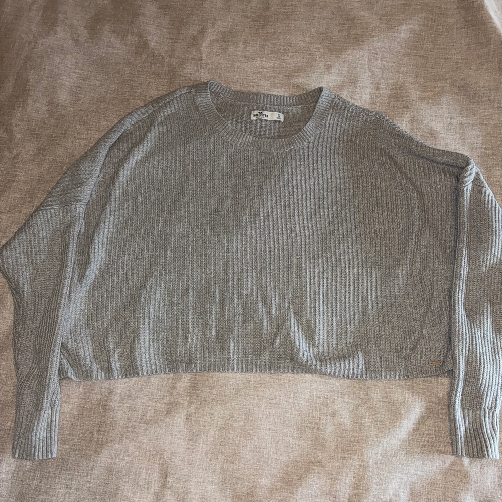 Light Gray Hollister Cropped Ribbed Knit Sweater
